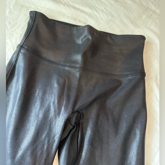 Spanx Faux Leather Leggings - Picture 7 of 8